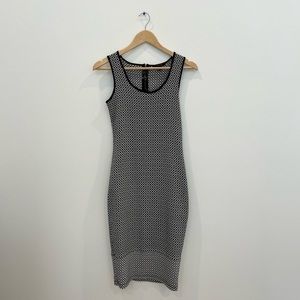 Espresso Woman’s Sleeveless Mini Body con Dress Size S